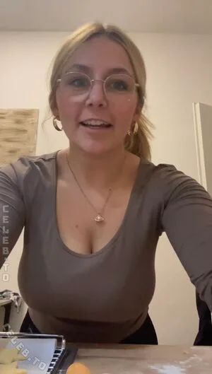 Lara Esser OnlyFans Leaked Free Thumbnail Picture - #TuThFVdLxH