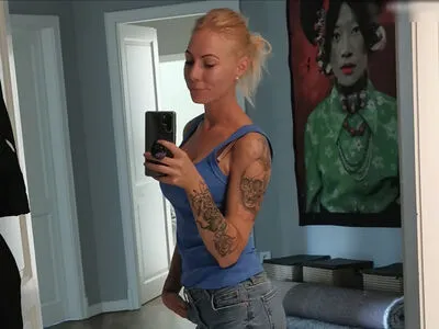 Lara Foxx OnlyFans Leaked Free Thumbnail Picture - #vqV5R2iHw7