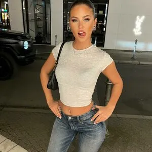 Lara Giorr OnlyFans Leaked Free Thumbnail Picture - #k2K76EYkNu