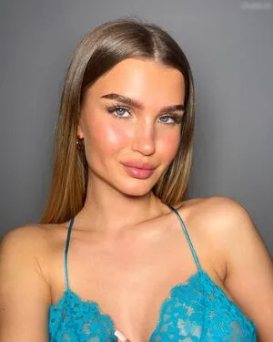 Lara Laen OnlyFans Leaked Free Thumbnail Picture - #bYYtt4K6NS