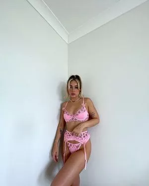 Lara Ledwidge OnlyFans Leaked Free Thumbnail Picture - #fUcIjF05h2