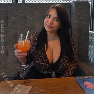Lara Marie V OnlyFans Leaked Free Thumbnail Picture - #8aSA6l9SlZ