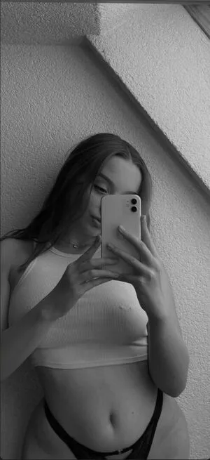 Lara Mde OnlyFans Leaked Free Thumbnail Picture - #uHSgehGNB3