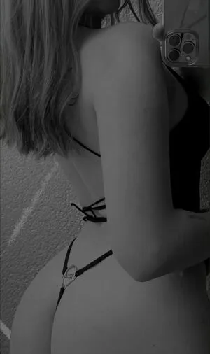 Lara Mde OnlyFans Leaked Free Thumbnail Picture - #yzPAdQngPy