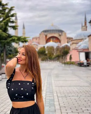 Lara Moreno OnlyFans Leaked Free Thumbnail Picture - #CLDtK3sBKt