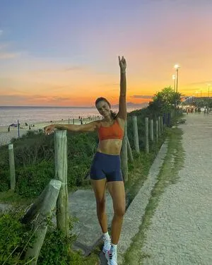 Lara Nobre OnlyFans Leaked Free Thumbnail Picture - #L6DWVYX61A