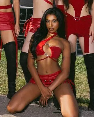 Lara Raj OnlyFans Leaked Free Thumbnail Picture - #b8sl6wv6DD