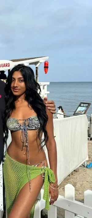 Lara Raj OnlyFans Leaked Free Thumbnail Picture - #nih7dZW7px