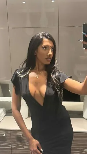 Lara Raj OnlyFans Leaked Free Thumbnail Picture - #vHzIqsLWWS