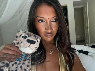 Lara Raj OnlyFans Leaked Free Thumbnail Picture - #zdBNnNe8GR