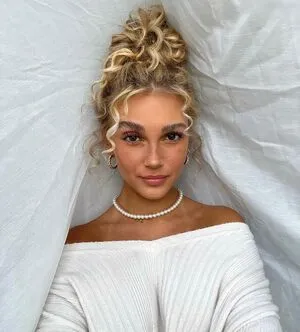 Lara Spengler OnlyFans Leaked Free Thumbnail Picture - #evAWbdV3ul