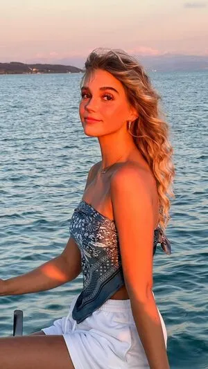 Lara Spengler OnlyFans Leaked Free Thumbnail Picture - #uoPDkmZzBA