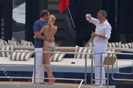 Lara Stone OnlyFans Leaked Free Thumbnail Picture - #3twb9bbXsc