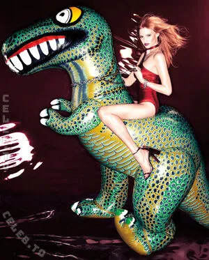 Lara Stone OnlyFans Leaked Free Thumbnail Picture - #aPNFrFTPtv