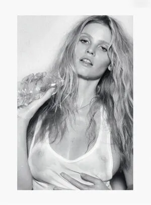 Lara Stone OnlyFans Leaked Free Thumbnail Picture - #bnFpel2Rbr