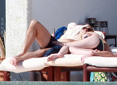 Lara Stone OnlyFans Leaked Free Thumbnail Picture - #q9hI1Ypss9