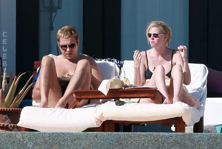 Lara Stone OnlyFans Leaked Free Thumbnail Picture - #vlp5ID3xTD