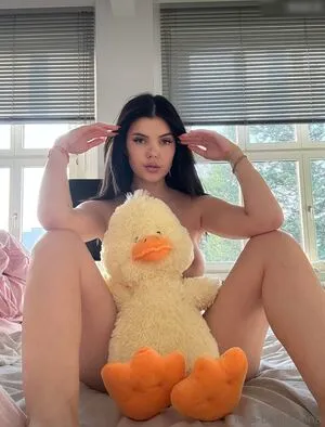 Lara Winter OnlyFans Leaked Free Thumbnail Picture - #yoz3v5vAkv