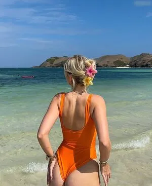 Laraa Gro OnlyFans Leaked Free Thumbnail Picture - #N6BmXtKyXi