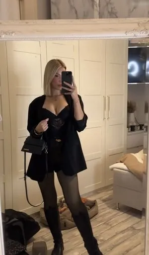 Larabeu OnlyFans Leaked Free Thumbnail Picture - #sktgFl1k5N
