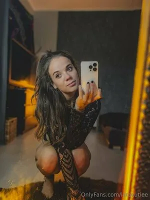Laracutiee OnlyFans Leaked Free Thumbnail Picture - #0tgJR8S1Un