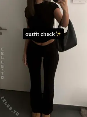 Laraemiii OnlyFans Leaked Free Thumbnail Picture - #CByEBBh2L0