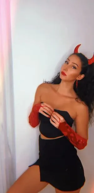 Larafina OnlyFans Leaked Free Thumbnail Picture - #FTdw1gw4e4