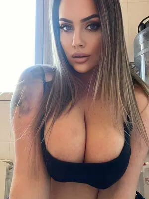Laragarcia168 OnlyFans Leaked Free Thumbnail Picture - #5qrK497mDm
