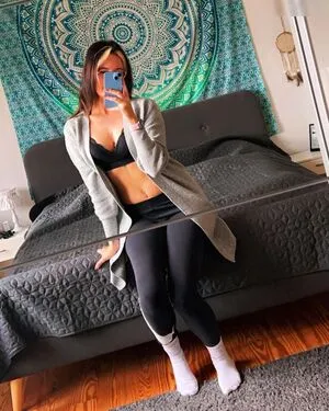 Larajennycroft OnlyFans Leaked Free Thumbnail Picture - #01nGo3A40p
