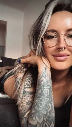 Larajennycroft OnlyFans Leaked Free Thumbnail Picture - #mN5DEARUDw