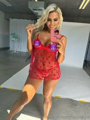 Laralive2lift OnlyFans Leaked Free Thumbnail Picture - #R4854MEi9C