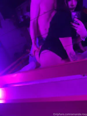 Lararoxyrox OnlyFans Leaked Free Thumbnail Picture - #qyDexQjmRM