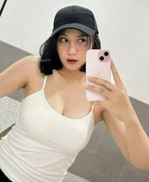 Laras Kinanda Putri OnlyFans Leaked Free Thumbnail Picture - #idEiUeNBLx
