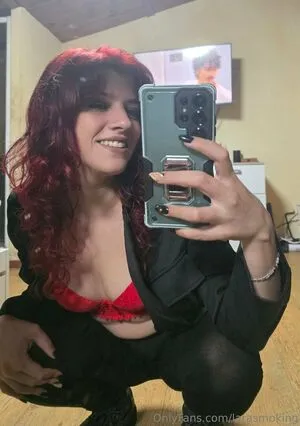 Larasmoking OnlyFans Leaked Free Thumbnail Picture - #MzitEltNzx