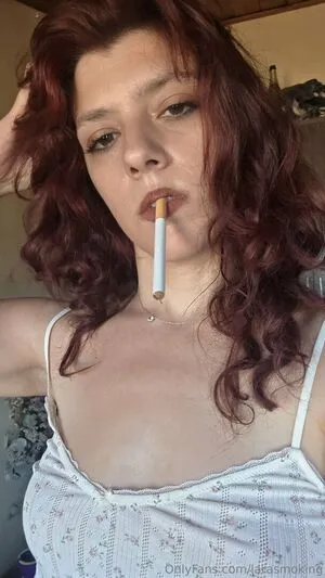 Larasmoking OnlyFans Leaked Free Thumbnail Picture - #bnburxy8kc