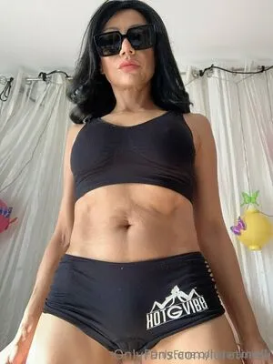 Laratinelli OnlyFans Leaked Free Thumbnail Picture - #7Tb733EcmX