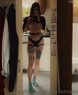 Laraxmoon OnlyFans Leaked Free Thumbnail Picture - #UutlgecIni