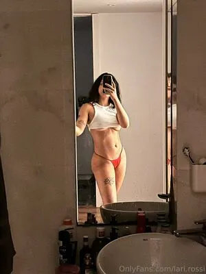 Lari Rossi OnlyFans Leaked Free Thumbnail Picture - #01dL8C0tHI