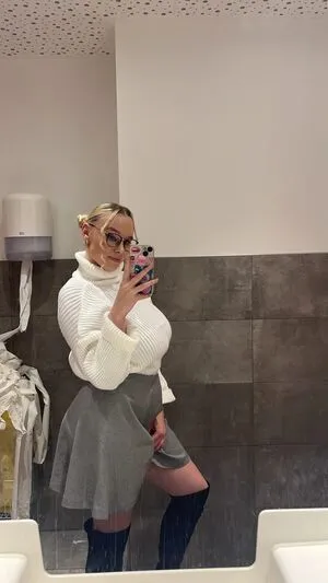 Larissa OnlyFans Leaked Free Thumbnail Picture - #w33UROXDPM