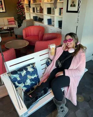 Larissa Cambusano OnlyFans Leaked Free Thumbnail Picture - #5TEJR8kGhj