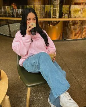 Larissa Cambusano OnlyFans Leaked Free Thumbnail Picture - #IzwlsOFP1k