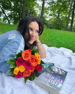 Larissa Cambusano OnlyFans Leaked Free Thumbnail Picture - #ZZcXCbEKIn