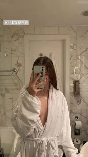 Larissa Hucker OnlyFans Leaked Free Thumbnail Picture - #Q5yhTMxCXg