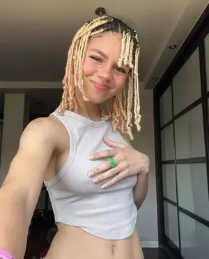 Larissa Kimberlly OnlyFans Leaked Free Thumbnail Picture - #TiRrOuyaLT