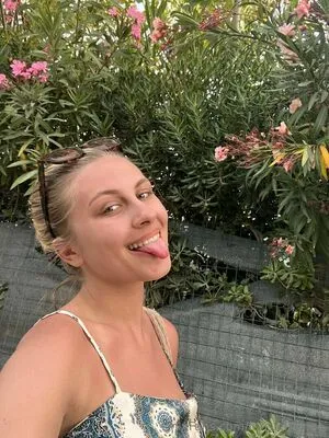 Larissa Lange OnlyFans Leaked Free Thumbnail Picture - #jcSOyetxxi