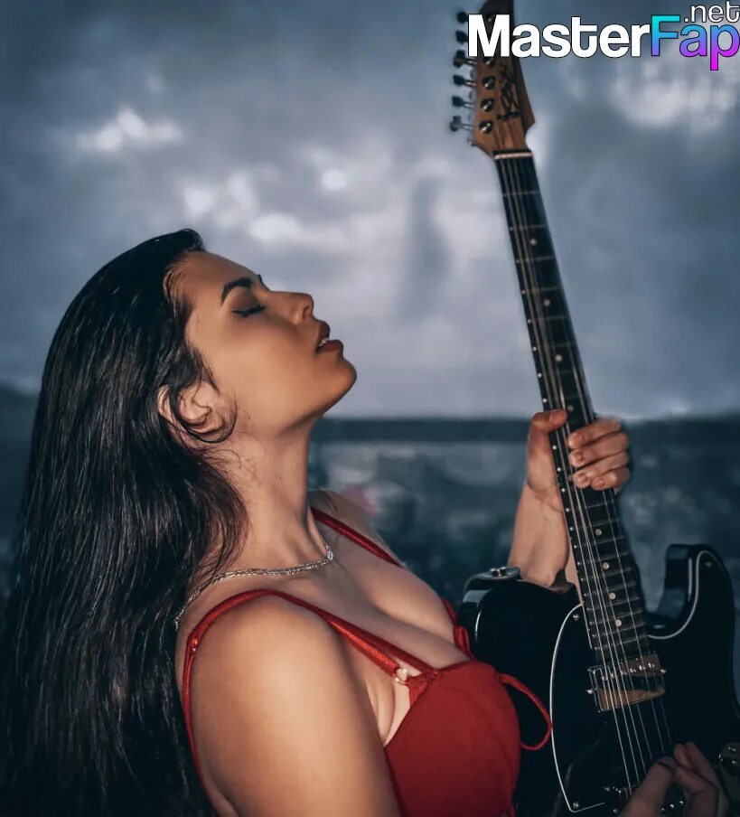 larissa-liveir