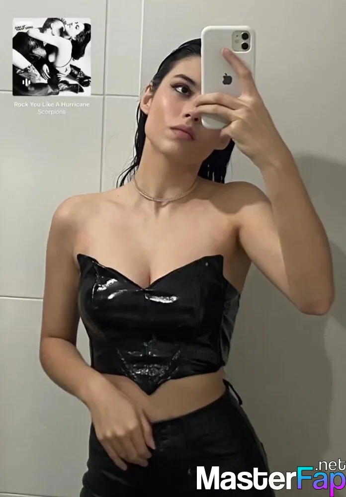 larissa-liveir