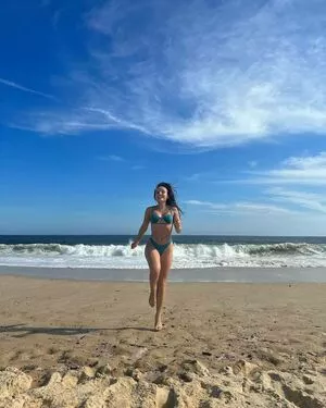 Larissa Manoela OnlyFans Leaked Free Thumbnail Picture - #00DuGPdA5l