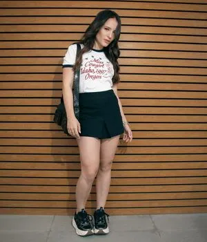 Larissa Manoela OnlyFans Leaked Free Thumbnail Picture - #2LfaZfJ00p