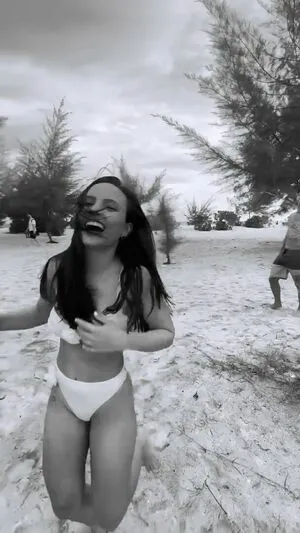 Larissa Manoela OnlyFans Leaked Free Thumbnail Picture - #3vCnPzTNYF